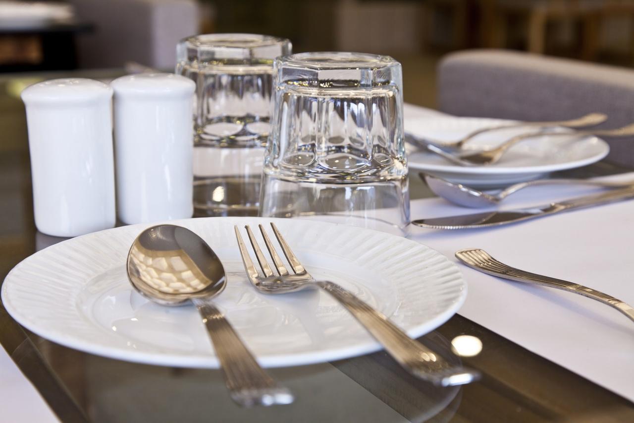 Scenaria Hotel Ahmedabad Ngoại thất bức ảnh