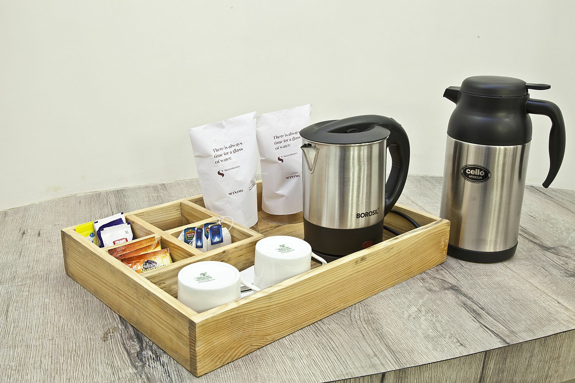 Scenaria Hotel Ahmedabad Ngoại thất bức ảnh